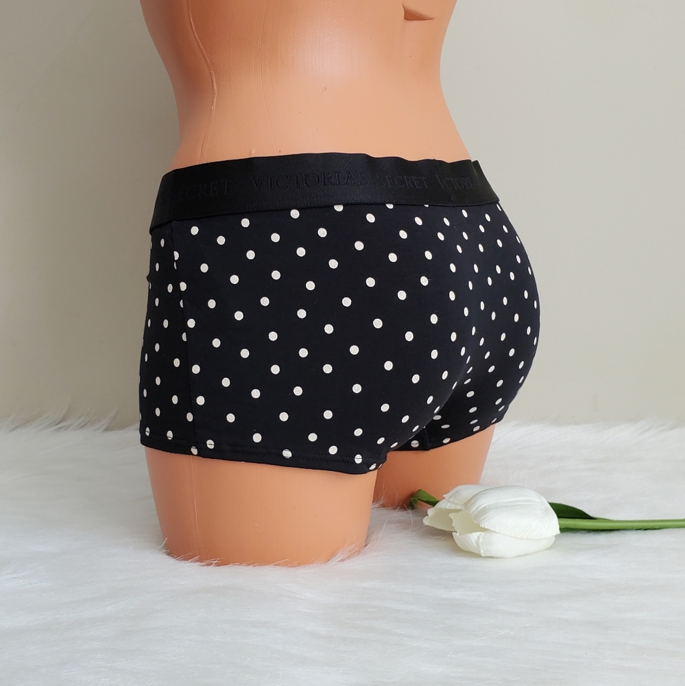 SIZE M💕VICTORIA'S SECRET SHORTIE PANTY - Picture 2 of 4